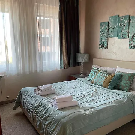 Eleonor Mountain 2 Apartament *